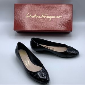 Salvatore Ferragamo Blk patent leather flat “Libussa” sz 6b EUC w orig box/bag